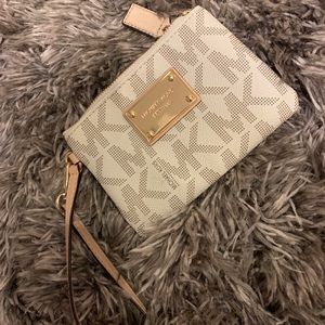 Michael Kors wristlet